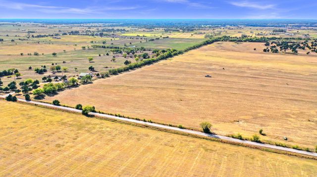11 Standfield Church Road, Whitesboro, TX 76273