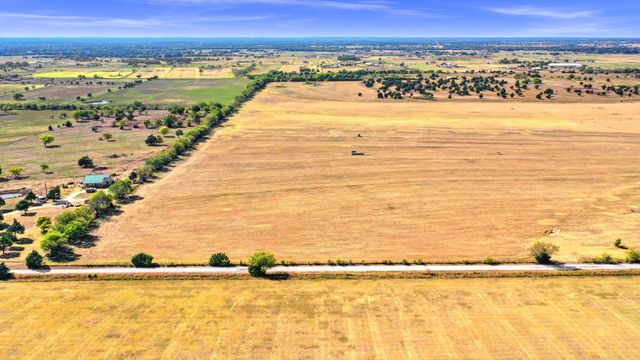 11 Standfield Church Road, Whitesboro, TX 76273