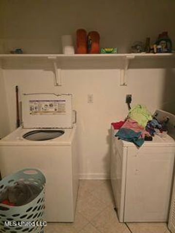 915 Robinson Street, Pass Christian, MS 39571
