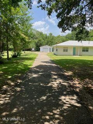 915 Robinson Street, Pass Christian, MS 39571