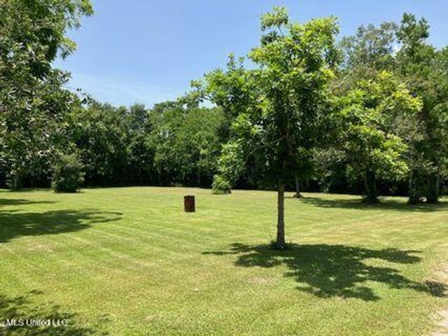 915 Robinson Street, Pass Christian, MS 39571