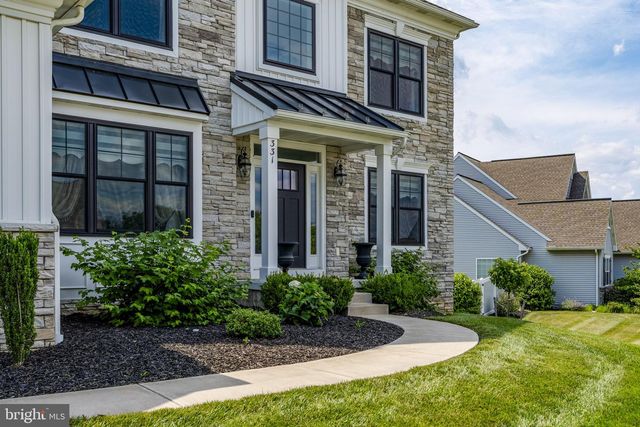 331 CARDINAL CT, East Earl, PA 17519