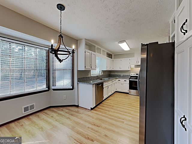 185 Deer Forest Trail, Fayetteville, GA 30214