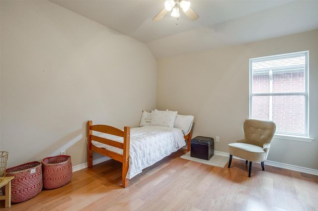 720 Date Court, Burleson, TX 76028