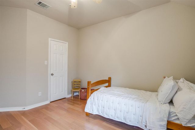 720 Date Court, Burleson, TX 76028