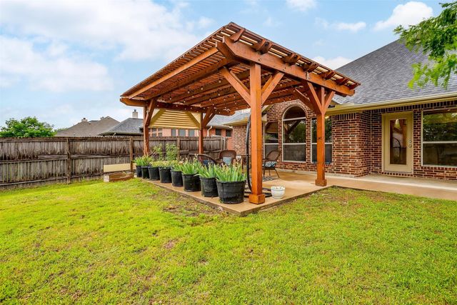 720 Date Court, Burleson, TX 76028