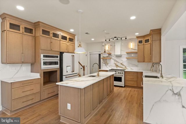 43864 ASHLAWN CT, Ashburn, VA 20147
