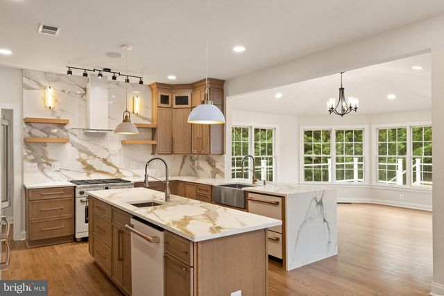 43864 ASHLAWN CT, Ashburn, VA 20147