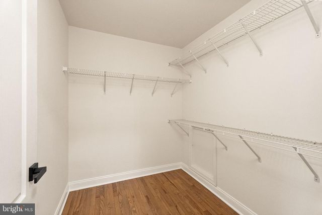 43864 ASHLAWN CT, Ashburn, VA 20147