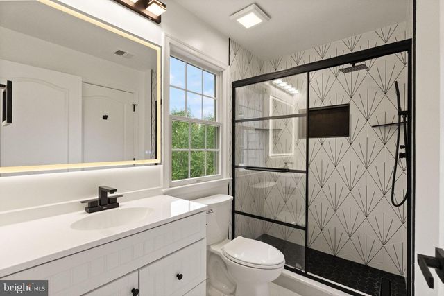 43864 ASHLAWN CT, Ashburn, VA 20147