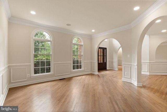 43864 ASHLAWN CT, Ashburn, VA 20147