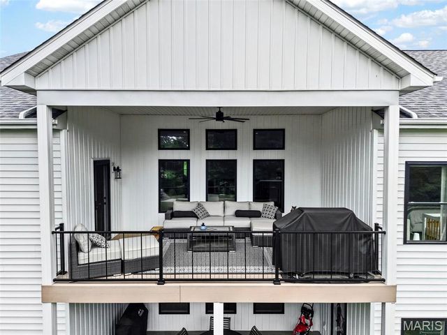 1114 Elbow Hill Court, Caseyville, IL 62232