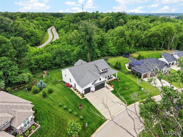 1114 Elbow Hill Court, Caseyville, IL 62232