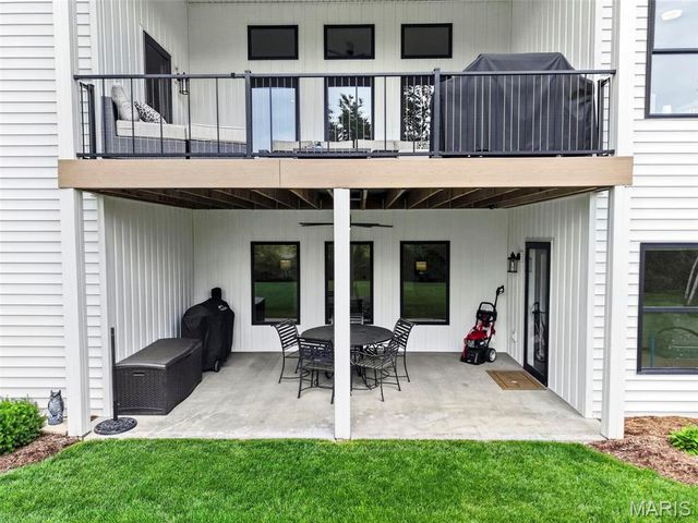 1114 Elbow Hill Court, Caseyville, IL 62232