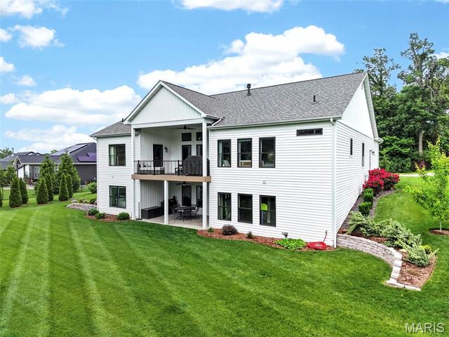 1114 Elbow Hill Court, Caseyville, IL 62232