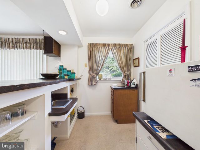 107 TWIN LAKES CIR, Martinsburg, WV 25405