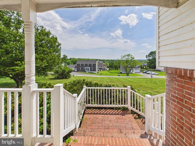 107 TWIN LAKES CIR, Martinsburg, WV 25405