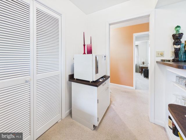 107 TWIN LAKES CIR, Martinsburg, WV 25405