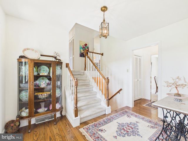 107 TWIN LAKES CIR, Martinsburg, WV 25405