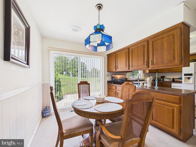 107 TWIN LAKES CIR, Martinsburg, WV 25405