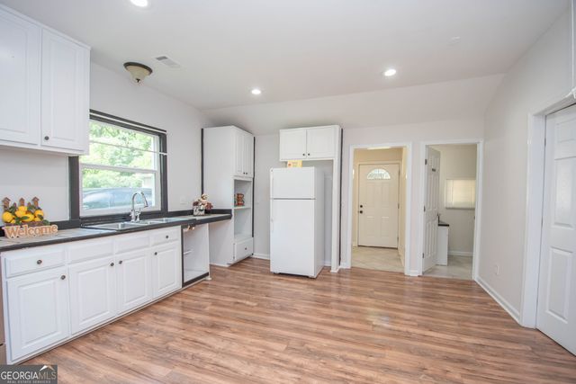 105 Poplar Street, Hogansville, GA 30230