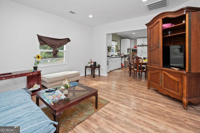 105 Poplar Street, Hogansville, GA 30230