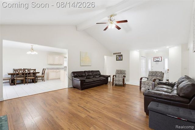 48353 Jefferson Drive, Macomb, MI 48044