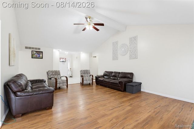 48353 Jefferson Drive, Macomb, MI 48044