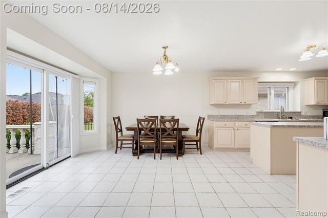 48353 Jefferson Drive, Macomb, MI 48044