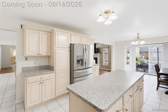 48353 Jefferson Drive, Macomb, MI 48044