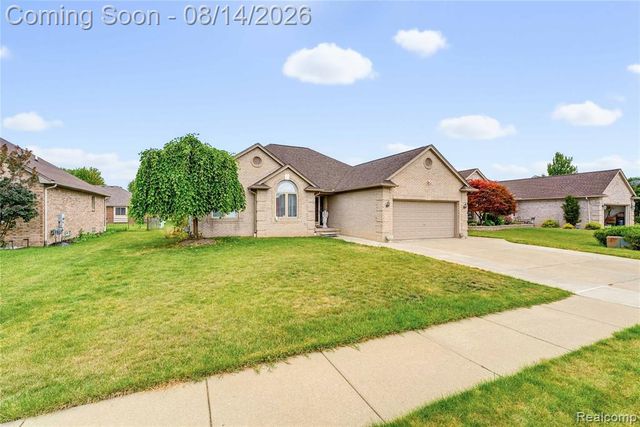 48353 Jefferson Drive, Macomb, MI 48044