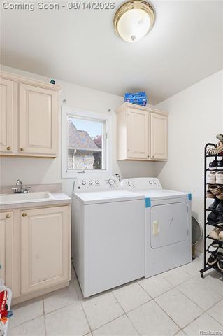 48353 Jefferson Drive, Macomb, MI 48044