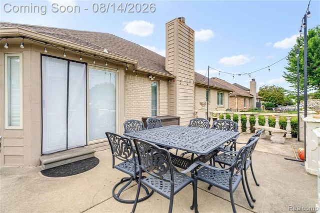 48353 Jefferson Drive, Macomb, MI 48044