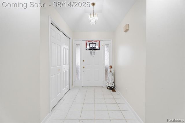 48353 Jefferson Drive, Macomb, MI 48044
