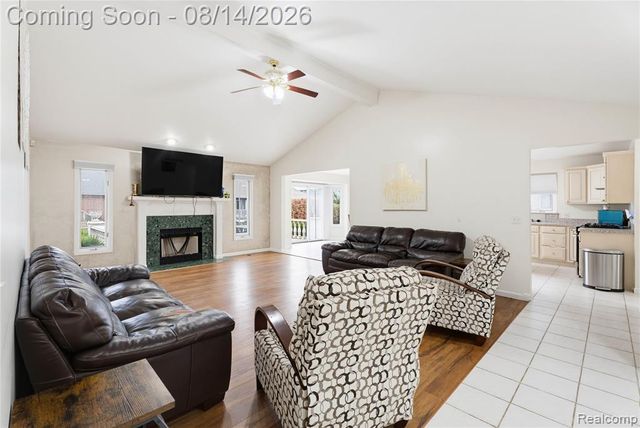 48353 Jefferson Drive, Macomb, MI 48044