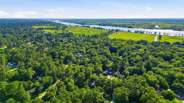 783 Fieldgate Circle, Pawleys Island, SC 29585