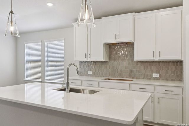11475 Feather Vale, San Antonio, TX 78254