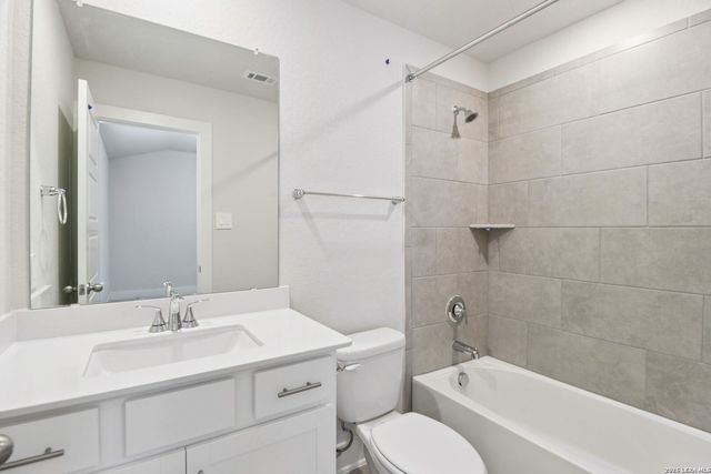 11475 Feather Vale, San Antonio, TX 78254