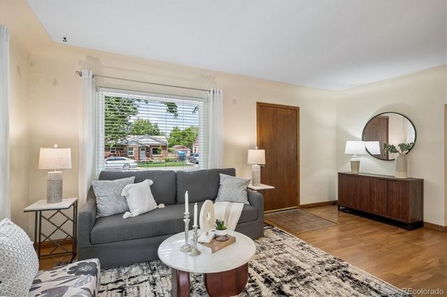 3912 S Cherokee Street, Englewood, CO 80110