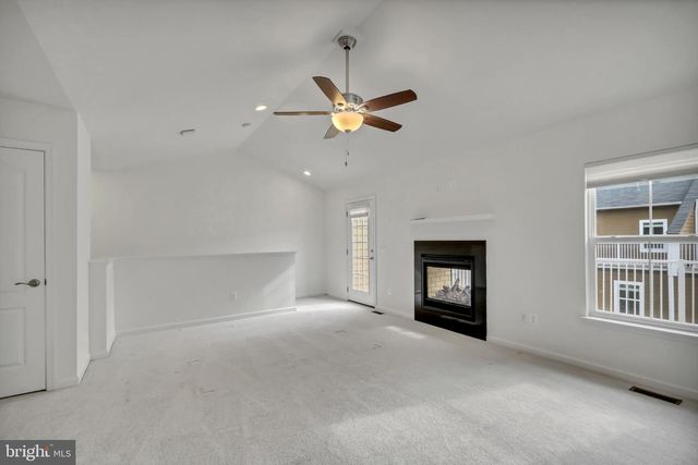 3061 ALAN SHEPARD ST, Herndon, VA 20171