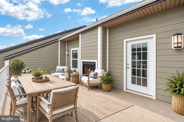 3061 ALAN SHEPARD ST, Herndon, VA 20171