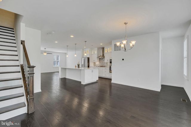 3061 ALAN SHEPARD ST, Herndon, VA 20171