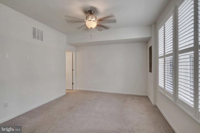 3061 ALAN SHEPARD ST, Herndon, VA 20171