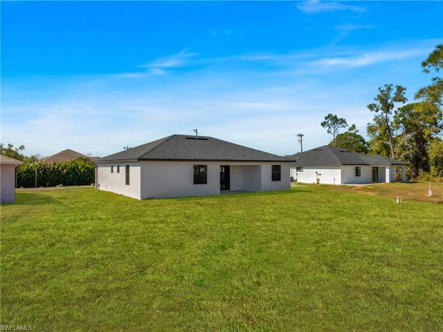 507 Trinity ST E, Lehigh Acres, FL 33974