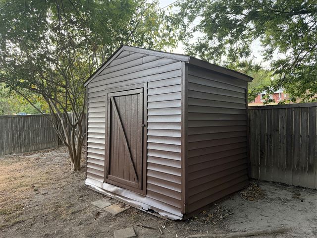 1058 E Jefferson Street, Van Alstyne, TX 75495