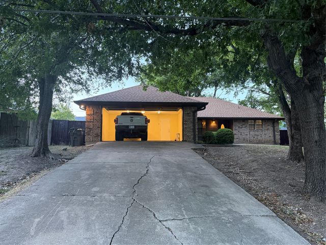 1058 E Jefferson Street, Van Alstyne, TX 75495