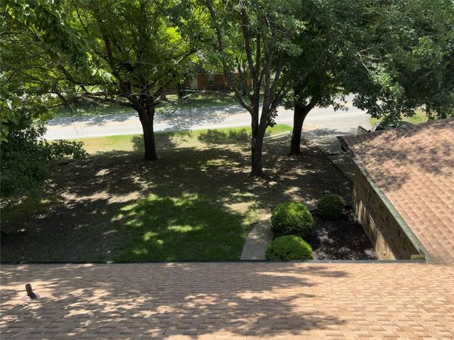 1058 E Jefferson Street, Van Alstyne, TX 75495