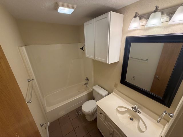 1058 E Jefferson Street, Van Alstyne, TX 75495
