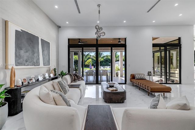 250 NW 129th Ave, Miami, FL 33182