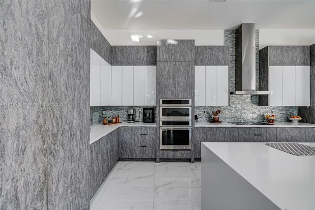 250 NW 129th Ave, Miami, FL 33182